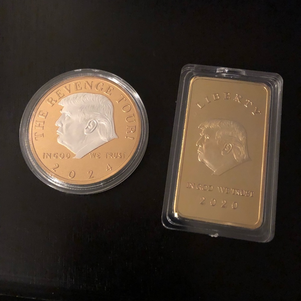 Vaulted! Rare Trump coin set